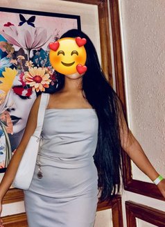 ️Khusi(real Meet & Cam )Queen - puta in New Delhi Photo 1 of 6