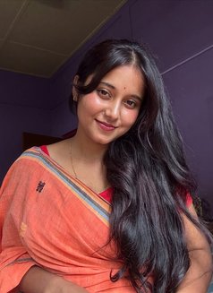 Khushi - escort in Chennai Photo 2 of 4