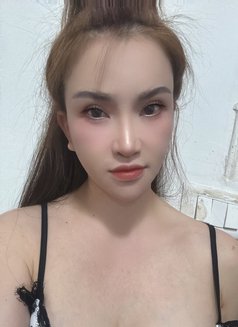 Ki Wi - puta in Bangkok Photo 4 of 8