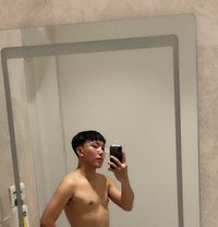 Kia Verse - Male escort in Khobar
