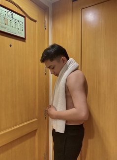 Kian - Male escort in Cebu City Photo 6 of 6