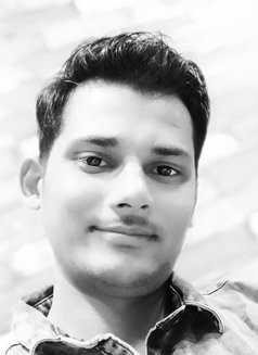 Kian Gupta - Male escort in Indore Photo 2 of 4