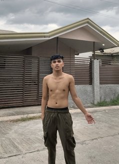 Kian Jeff - Male escort in Hong Kong Photo 7 of 10