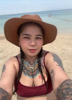 Kiana 58 - puta in Dubai Photo 1 of 4