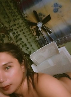 Kiana - Transsexual escort in Makati City Photo 1 of 8