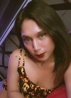 Kiana - Transsexual escort in Makati City Photo 6 of 8
