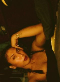 Kiana - Transsexual escort in Makati City Photo 9 of 10