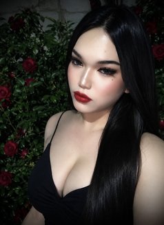 Kianna - Transsexual escort in Makati City Photo 1 of 4