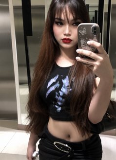 Kianna - Transsexual escort in Makati City Photo 4 of 4