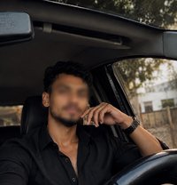 Kianselective - Intérprete masculino de adultos in Tiruchirapalli