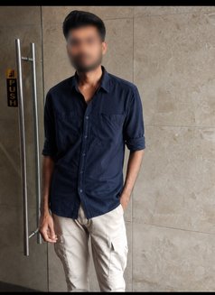 Kianselective - Male adult performer in Tiruchirapalli Photo 4 of 4