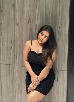 Mistress Shemale - Acompañantes transexual in Pune Photo 4 of 4