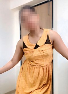 Kiara - escort in Bangalore Photo 1 of 1
