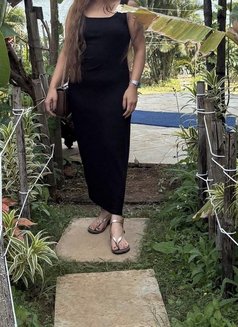 Kiara - escort in Hong Kong Photo 2 of 8