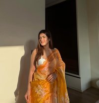 Kiara - puta in Nanded