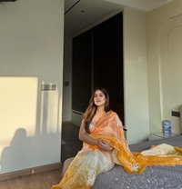 Kiara - puta in Nanded