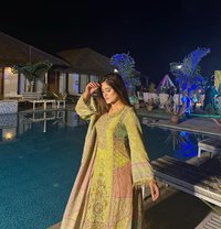 Kiara - puta in Nanded