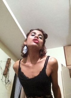 Kiara - Transsexual escort in Bangalore Photo 8 of 8
