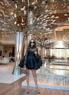 KIARA LEE : THE QUEEN IS BACK! - Transsexual escort in Dubai Photo 2 of 5