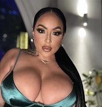 Kiara Mia - puta in Dubai