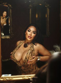 Kiara Mia Xxx - puta in Dubai Photo 10 of 13