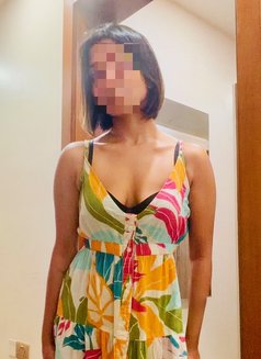 Kiara - escort in Muscat Photo 1 of 1