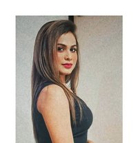 Kiara Srivastava - puta in Mumbai