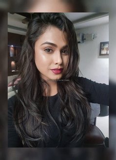 Kiara Srivastava - escort in Mumbai Photo 4 of 6