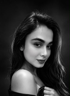 Kiara Srivastava - escort in Mumbai Photo 12 of 14
