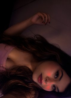 Kiara - escort in New Delhi Photo 5 of 5
