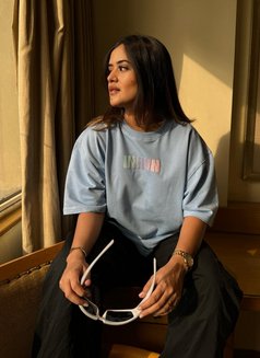 Kiaraan - puta in Bareilly Photo 2 of 5