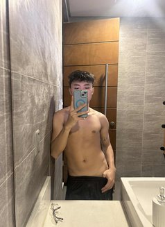 Kib - Male escort in Manila Photo 1 of 1