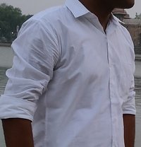 Kiddy Scholar - Male escort in Varanasi