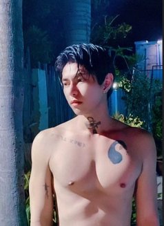 Kieferrr X - Male escort in Manila Photo 2 of 6