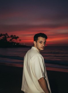 Kienan - Male escort in Dubai Photo 1 of 6