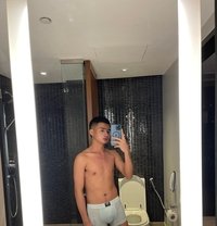 Kienzo - Acompañantes masculino in Manila