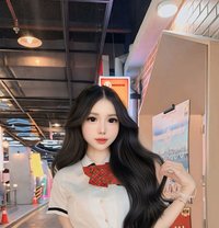 Kienzy - escort in Surabaya