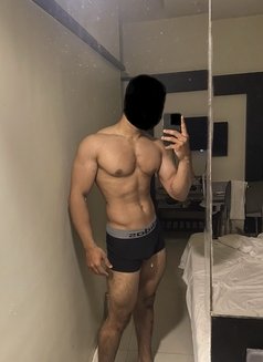 Kieran K - Male escort in Mumbai Photo 5 of 10