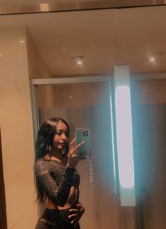 Kiki - escort in Nairobi Photo 1 of 3
