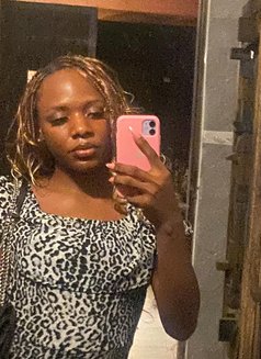 Kiki - Transsexual escort in Nairobi Photo 9 of 10