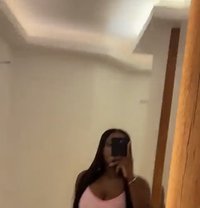 Kiki - escort in Paris