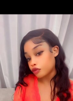 Shanny - escort in Nairobi Photo 6 of 8