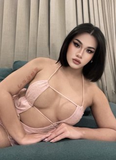 Kiki good bottom big ass - masseuse in Riyadh Photo 9 of 9