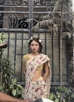 Kiki - Transsexual escort in New Delhi Photo 5 of 5