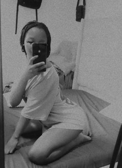 Kiki - escort in Nairobi Photo 1 of 2