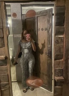 Kiki - Acompañantes transexual in Nairobi Photo 6 of 7