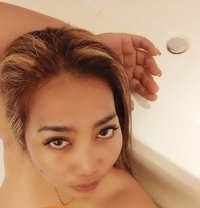 Kiki Massage - puta in Jakarta