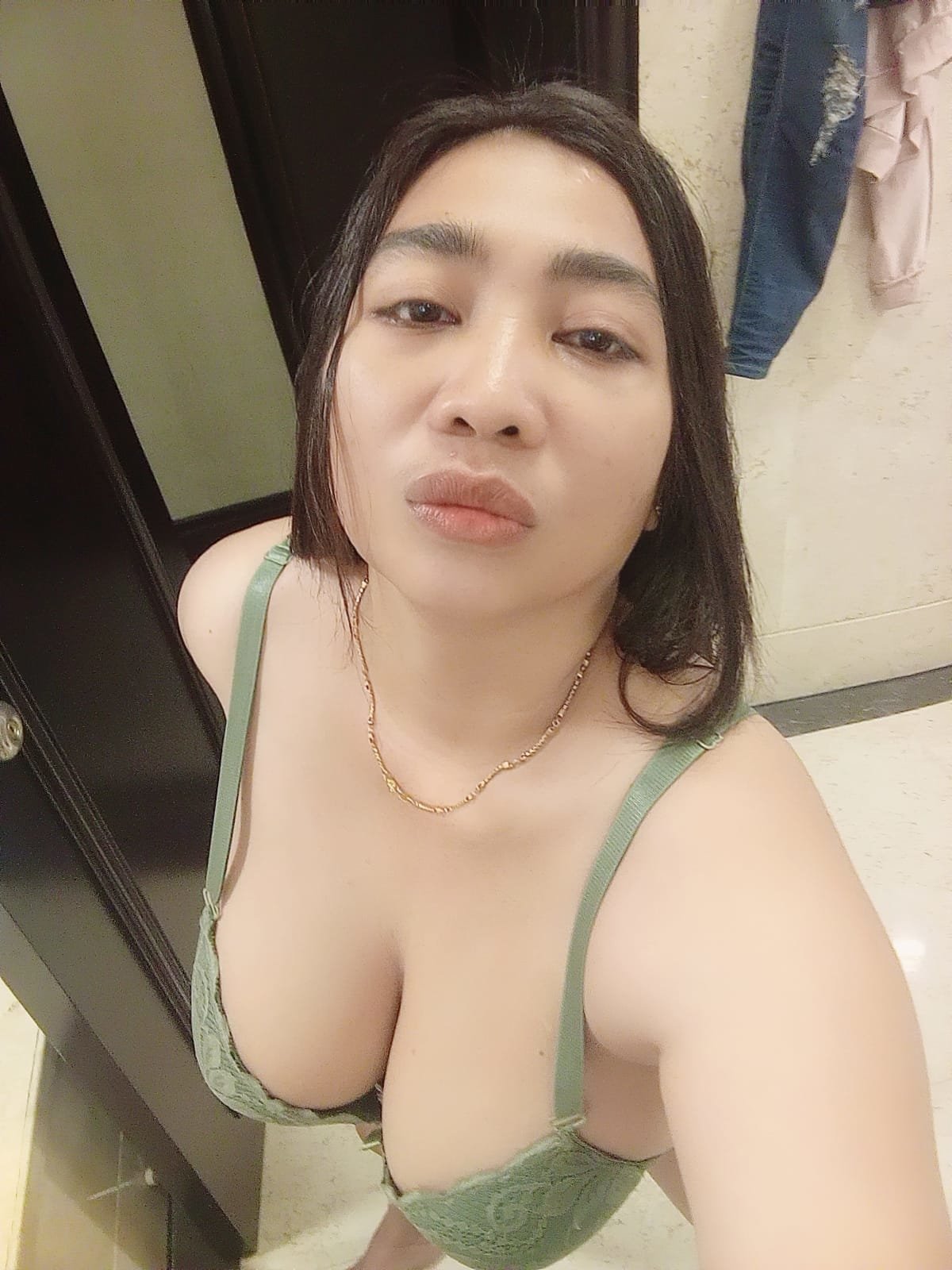 Kiki Massage, Indonesian escort in Jakarta