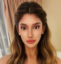Kim, just arrive slutty girl - escort in Santorini