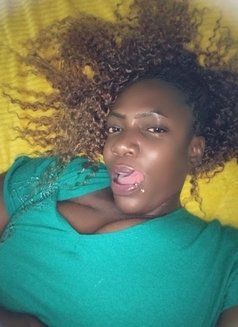 Kikie - escort in Nairobi Photo 3 of 3